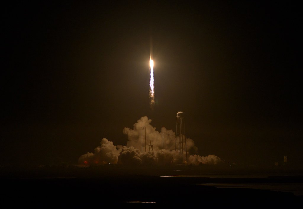Antares Rocket Launch (NHQ201610170114)